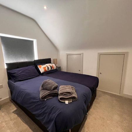 Star London Finchley Road 3-Bed Haven Apartment Bagian luar foto